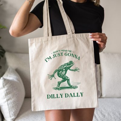 Dilly Dally, Frog Tote Bag, Weirdcore, Retro Vintage Frog, Graphic Tote Bag, Funny Meme, Weird, Oddly Specific, Frog Aesthetic, Frog Gift