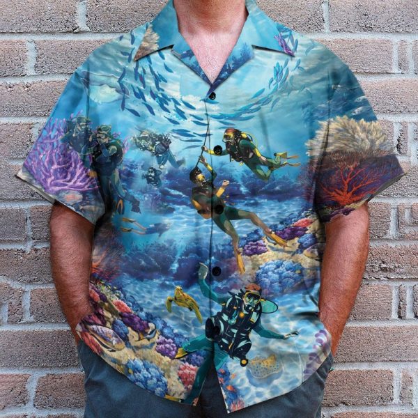Amazing Blue Scuba Diving And Coral Reefs Hawaiian Shirt