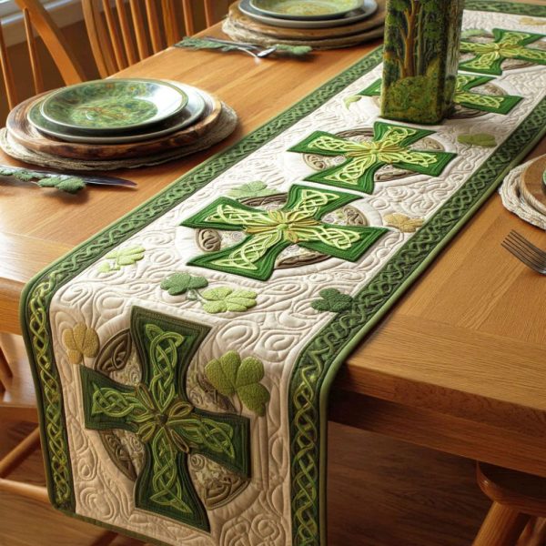 Green Heritage Quilted Table Runner