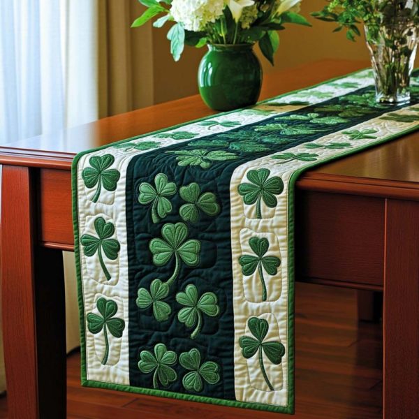 Leafy Fortune Quilted Table Runner