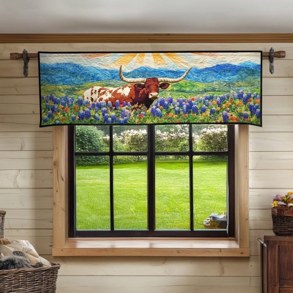 Longhorn Majesty Quilted Valance
