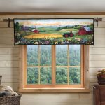 Rolling Hills Farm Quilted Valance