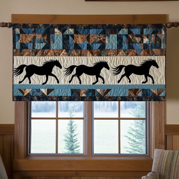 Wild Mustang Charm Quilted Valance