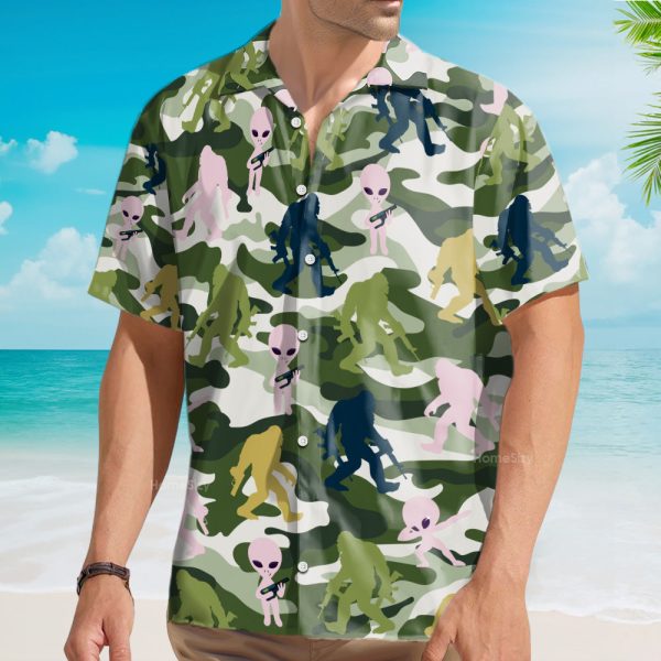 Alien & Bigfoot Camo Funny Ufo Sasquatch Hawaiian Shirt