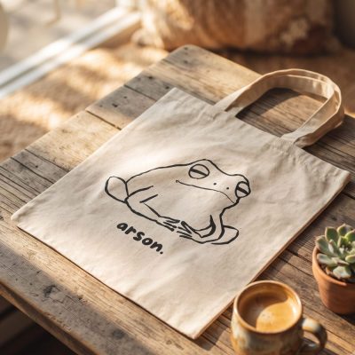 Arson, Frog Tote Bag, Unhinged, Weirdcore, Cursed, Oddly Specific, Weird, Frog Meme, Funny Frog, Stupid Gift, Silly Frog, Minimalist