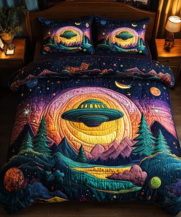 Alien Sky Craft 3-Piece Quilted Bedding Set