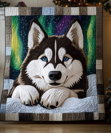 Arctic Husky Dream Quilted Blanket