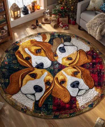 Beagle Holiday Circle Quilted Round Mat