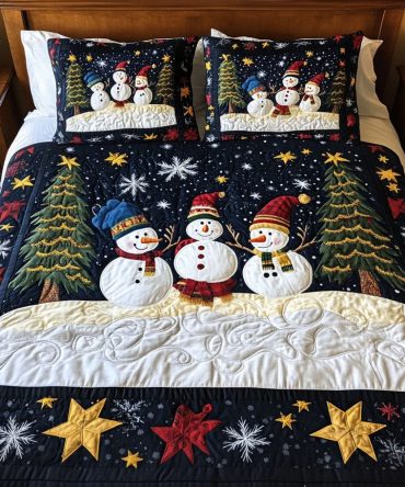 Christmas Cheer Chariot 3-Piece Quilted Bedding Set