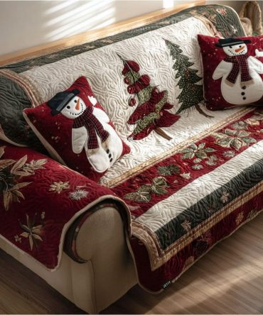 Christmas Eve Comfort Quilted Sofa Cover