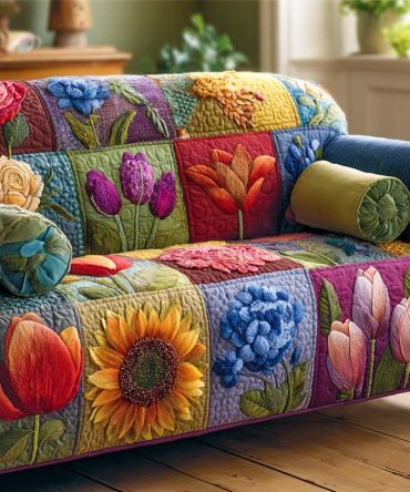 Cottage Garden Quilted Sofa Cover