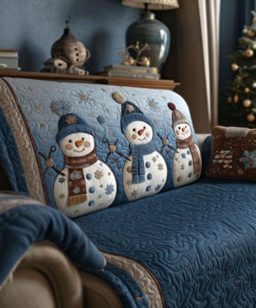 Cozy Snow Friends Quilted Sofa Cover