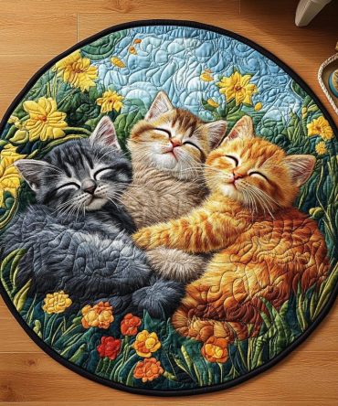 Cuddly Kitten Quilted Round Mat
