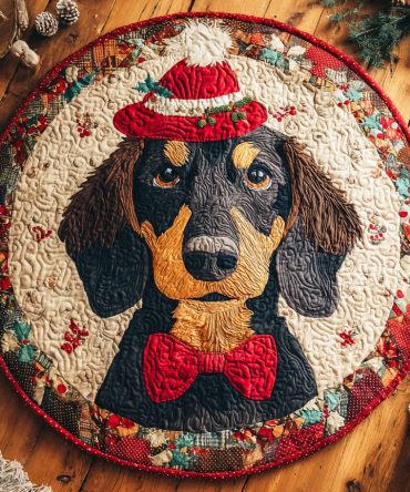 Dachshund Pine Quilted Round Mat