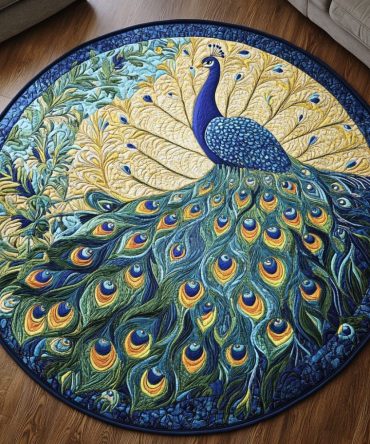 Elegant Strut Quilted Round Mat