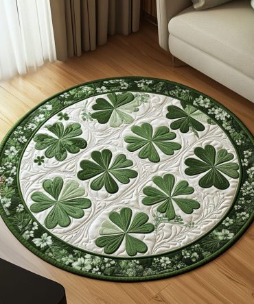 Emerald Wishes Quilted Round Mat