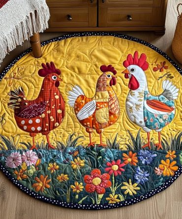 Farmhouse Fowl Quilted Round Mat