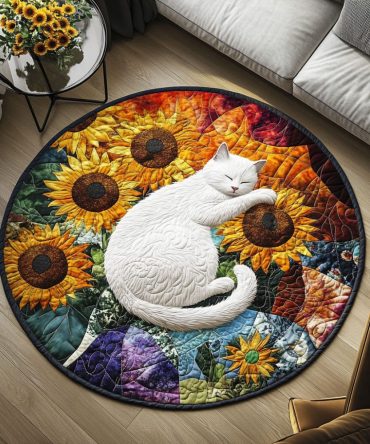 Feline Foliage Quilted Round Mat