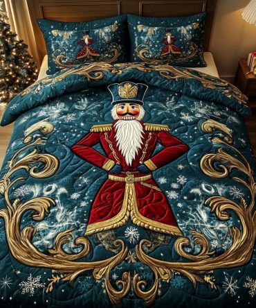 Classic Christmas Nutcracker 3-Piece Quilted Bedding Set