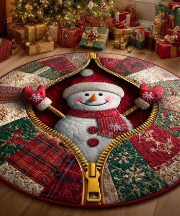 Frosty Charm Quilted Round Mat