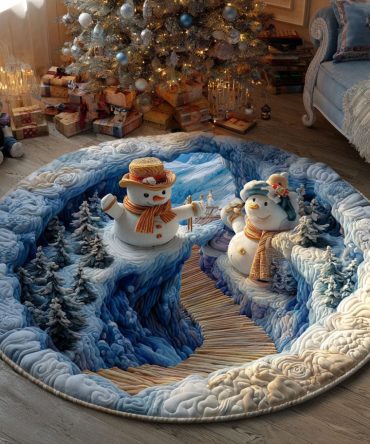 Frosty Hilltop Quilted Round Mat