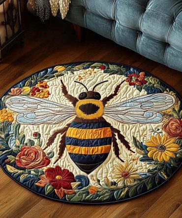 Golden Throne Quilted Round Mat