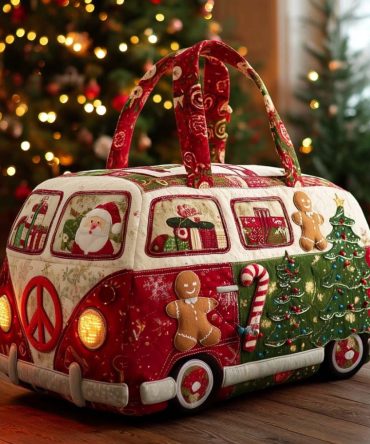 Groovy Christmas Quilted Duffle Bag — Retro 70s Holiday Travel & Overnight Bag, Quilted Carry-On for Gifts