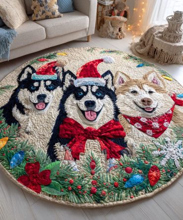 Holiday Husky Quilted Round Mat