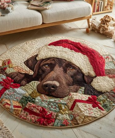 Holiday Labrador Retriever Quilted Round Mat