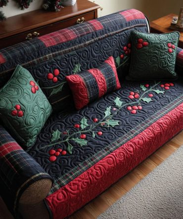 Holly Hearth Quilted Sofa Cover