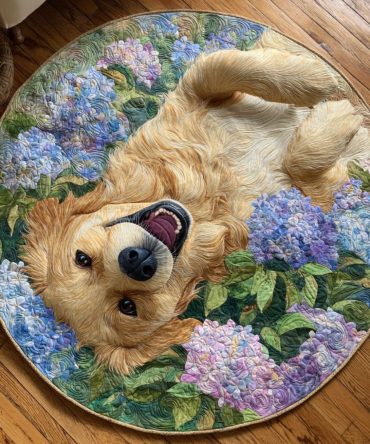 Hydrangea Hug Quilted Round Mat