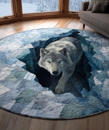 Ice Wolf Quilted Round Mat