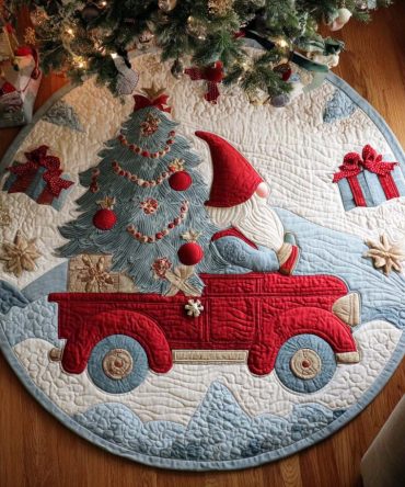 Jolly Tree Quilted Round Mat