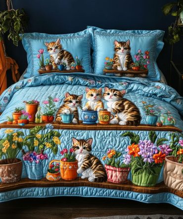 Kitten Garden Party 3-Piece Quilted Bedding Set