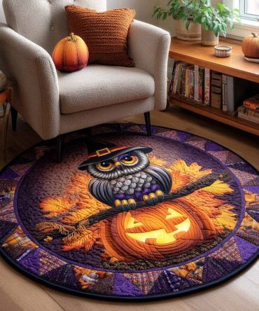 Midnight Pumpkin Quilted Round Mat