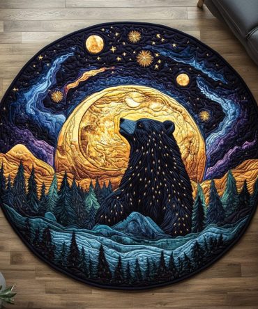 Mountain Paw Quilted Round Mat