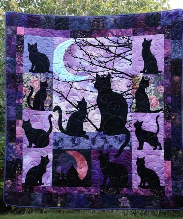 Mysterious Black Cats Quilted Blanket