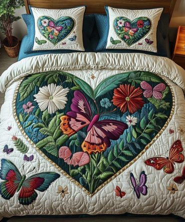 Nature Embrace 3-Piece Quilted Bedding Set