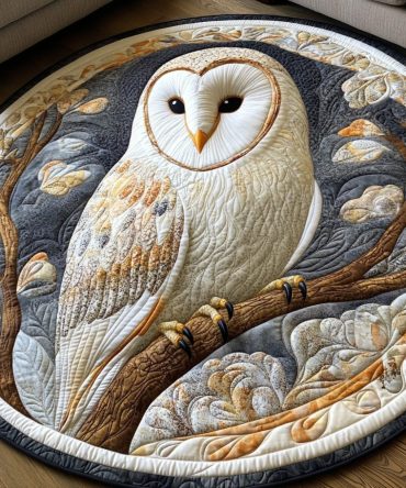 Nocturne Watcher Quilted Round Mat