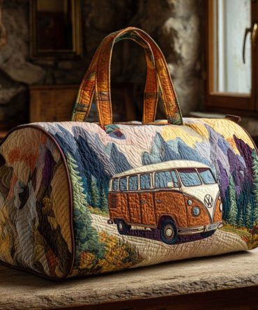 Retro Roamer Quilted Duffle Bag — Vintage-Inspired Weekender, Quilted Carry-On & Gym Overnight Travel Bag