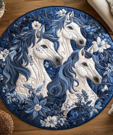 Royal Herd Charm Quilted Round Mat