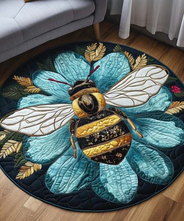 Royal Pollen Gatherer Quilted Round Mat