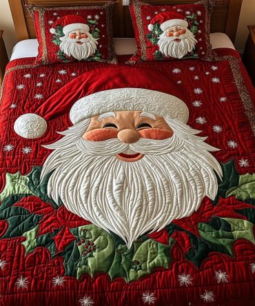 Santa Delight 3-Piece Quilted Bedding Set