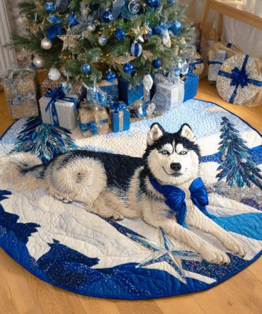 Snow Husky Quilted Round Mat