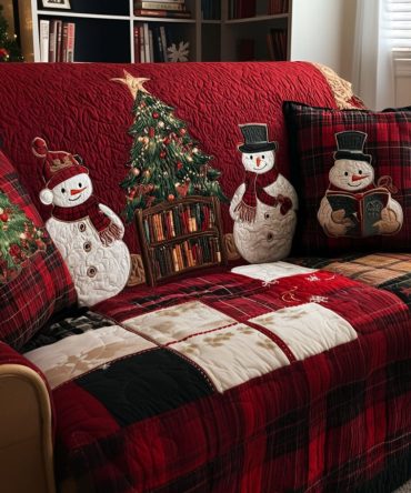 Snowman Harmony Quilted Sofa Cover