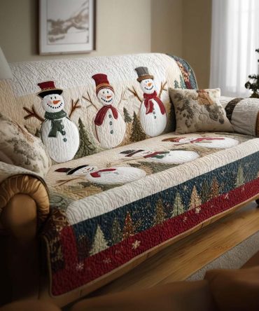 Snowy Friends Quilted Sofa Cover