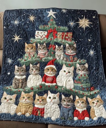 Xmas Cats Quilted Blanket