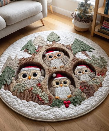 Holiday Perch Quilted Round Mat