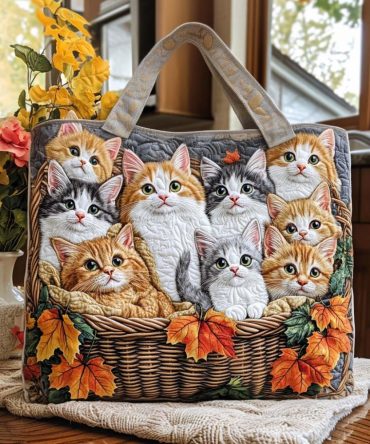 Pumpkin Cat Hug Quilted Tote Bag