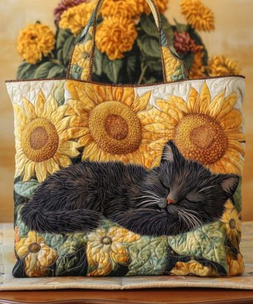 Sunny Cat Quilted Tote Bag